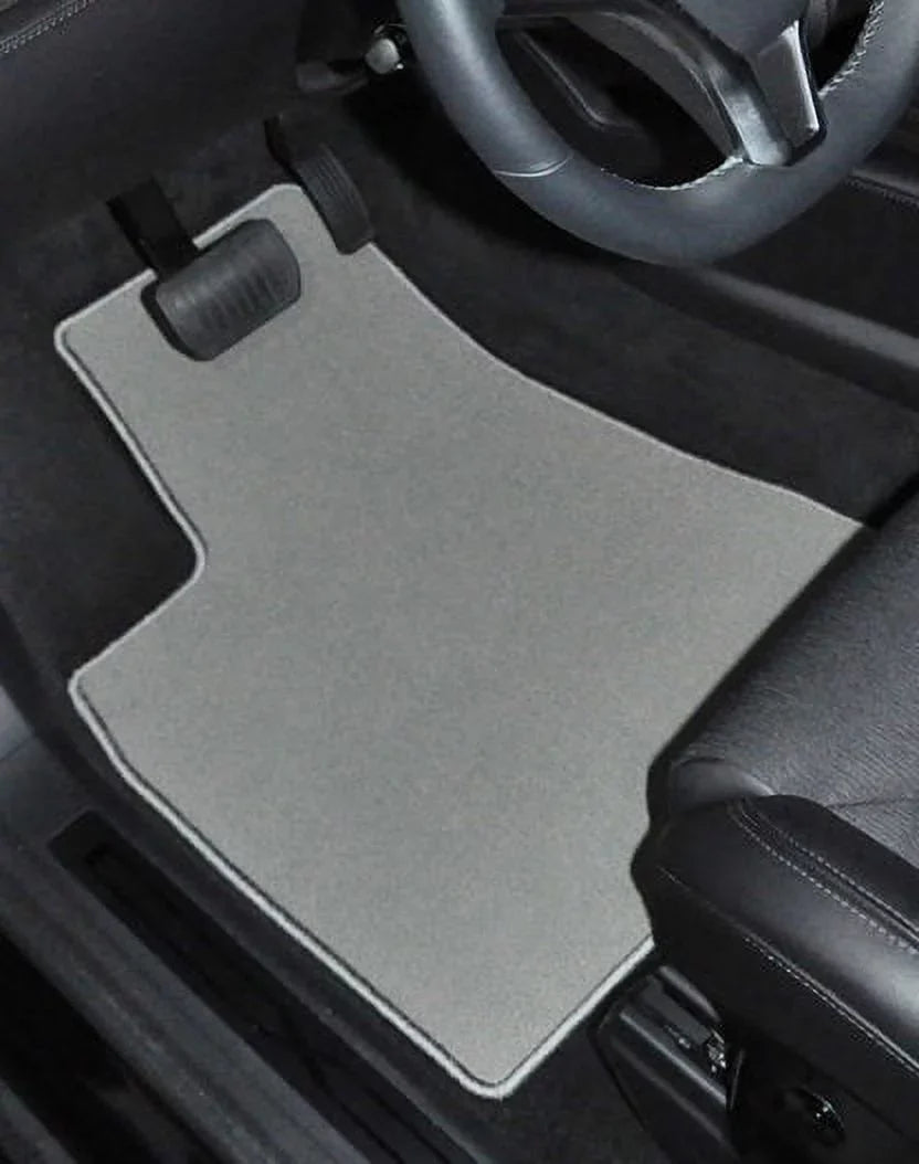 Toyota Highlander Grey Classic Carpet Car Mats / Floor Mats, Custom Fit for 2014, 2015, 2016, 2017, 2018, 2019 - Medium Trunk / Cargo Mat w/ Rear Seat Down