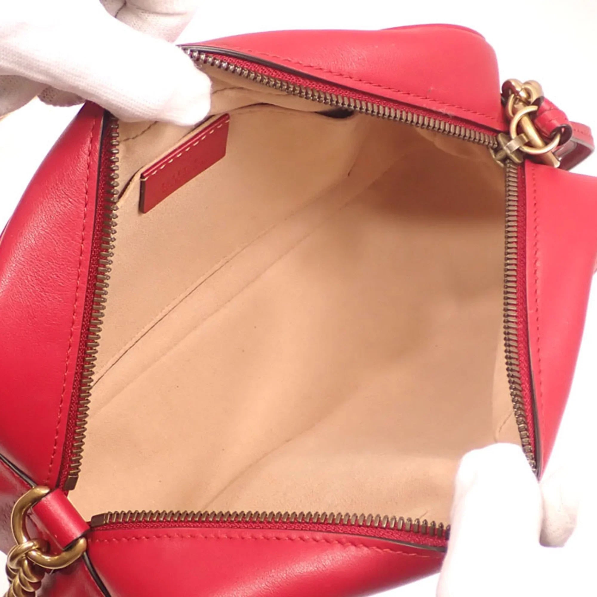 Pre-Owned Gucci Quilted Small Shoulder Bag  Marmont Women's Red Leather 447632 (Good)