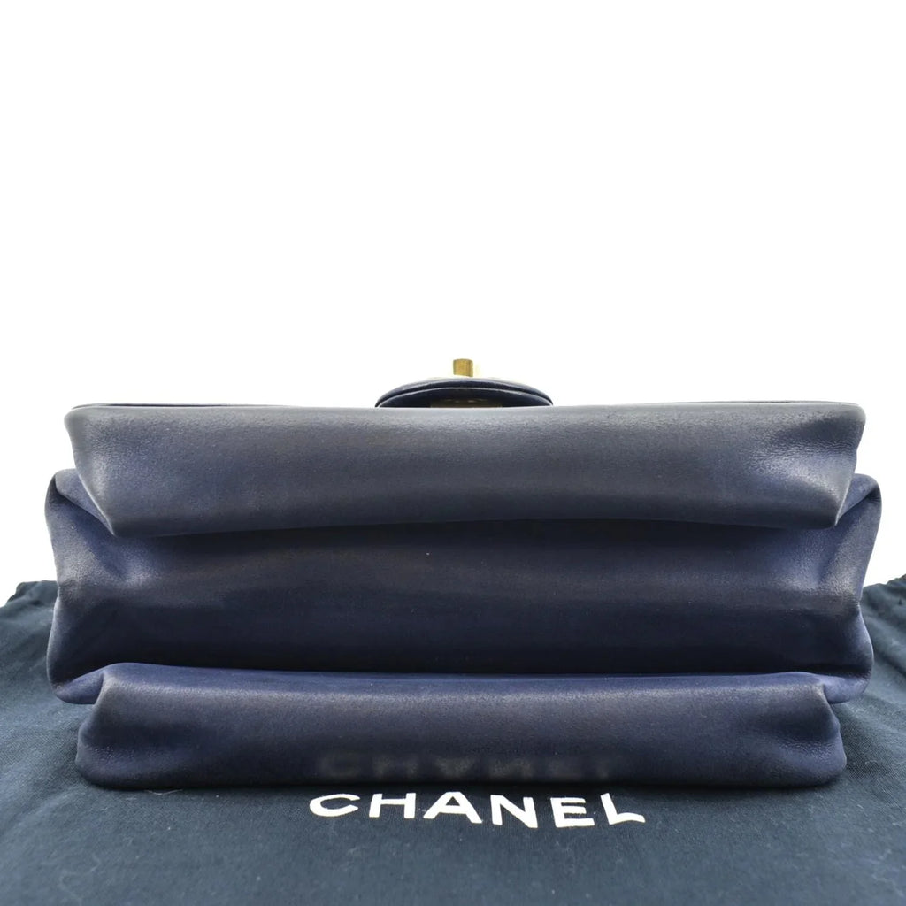 Pre-Owned  Chain Handle  Flap Quilted Leather Shoulder Bag Blue