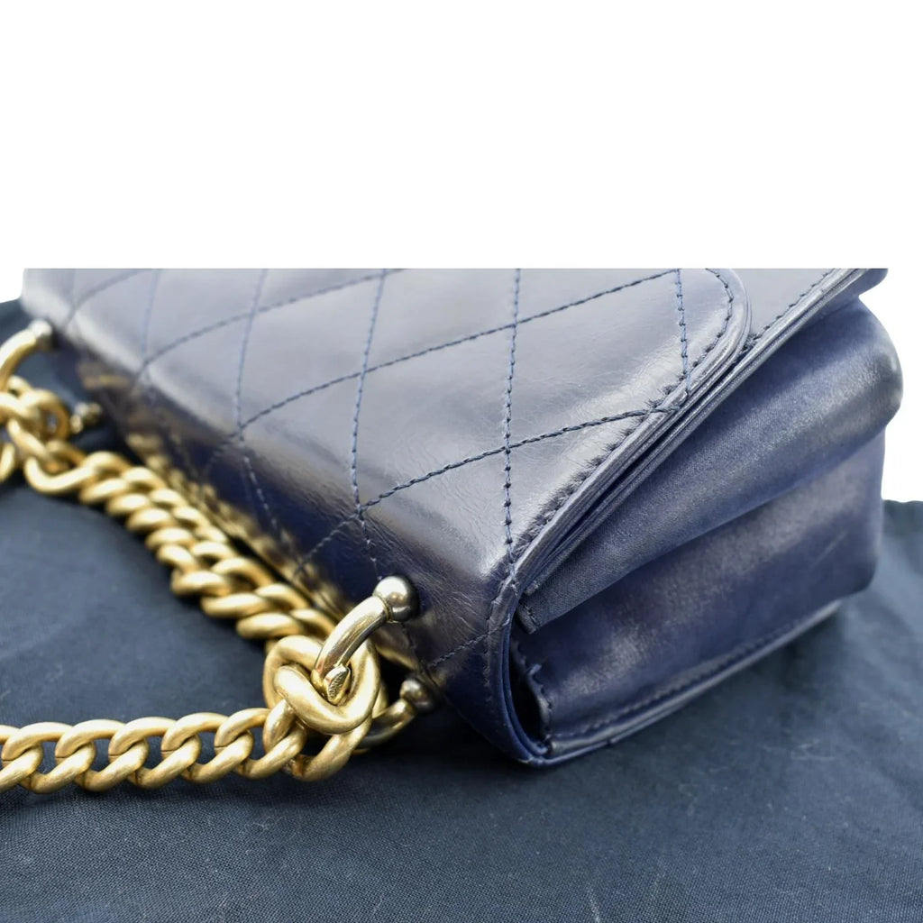 Pre-Owned  Chain Handle  Flap Quilted Leather Shoulder Bag Blue