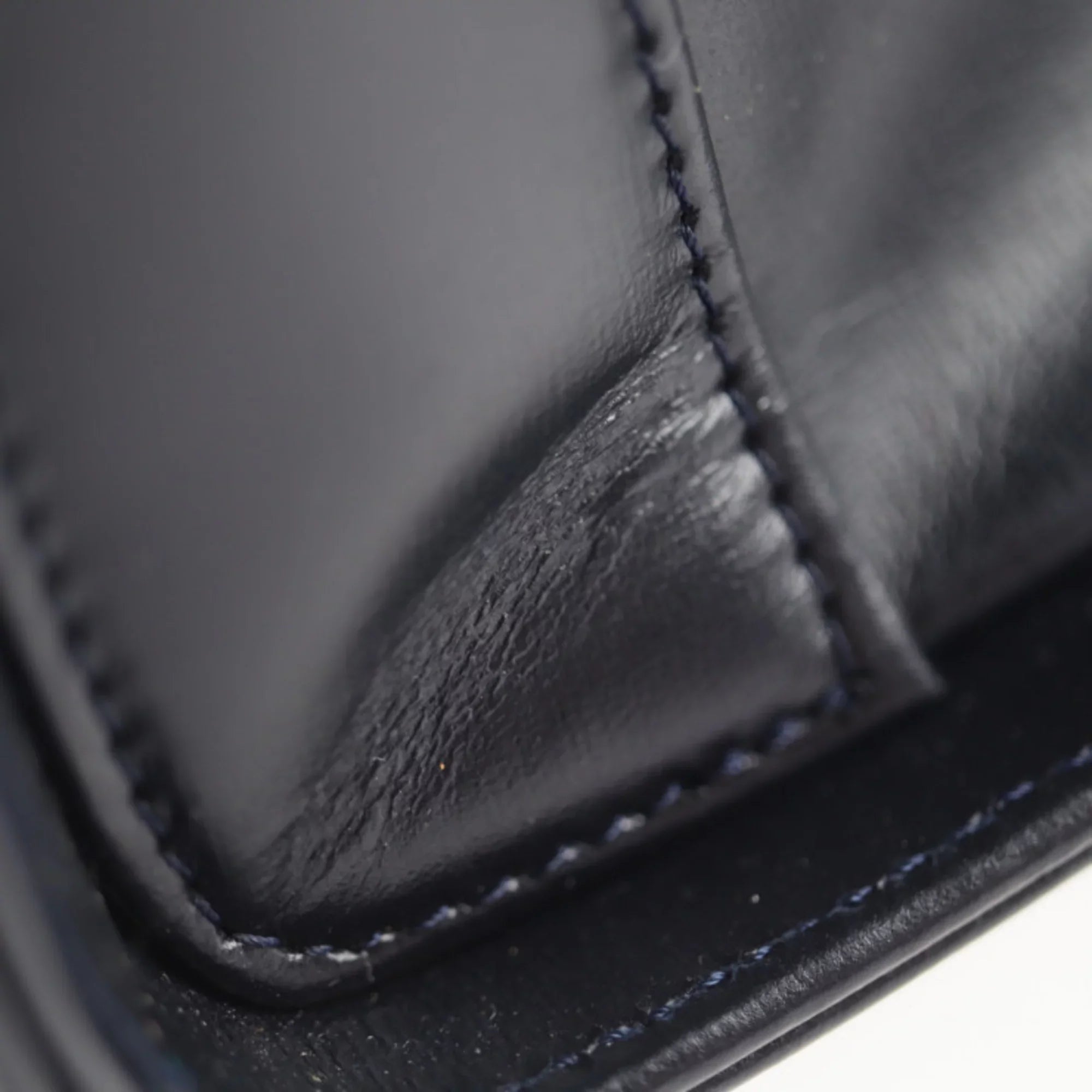 Pre-Owned  Cartier sapphire line handbag calf dark navy mini bag (Good)