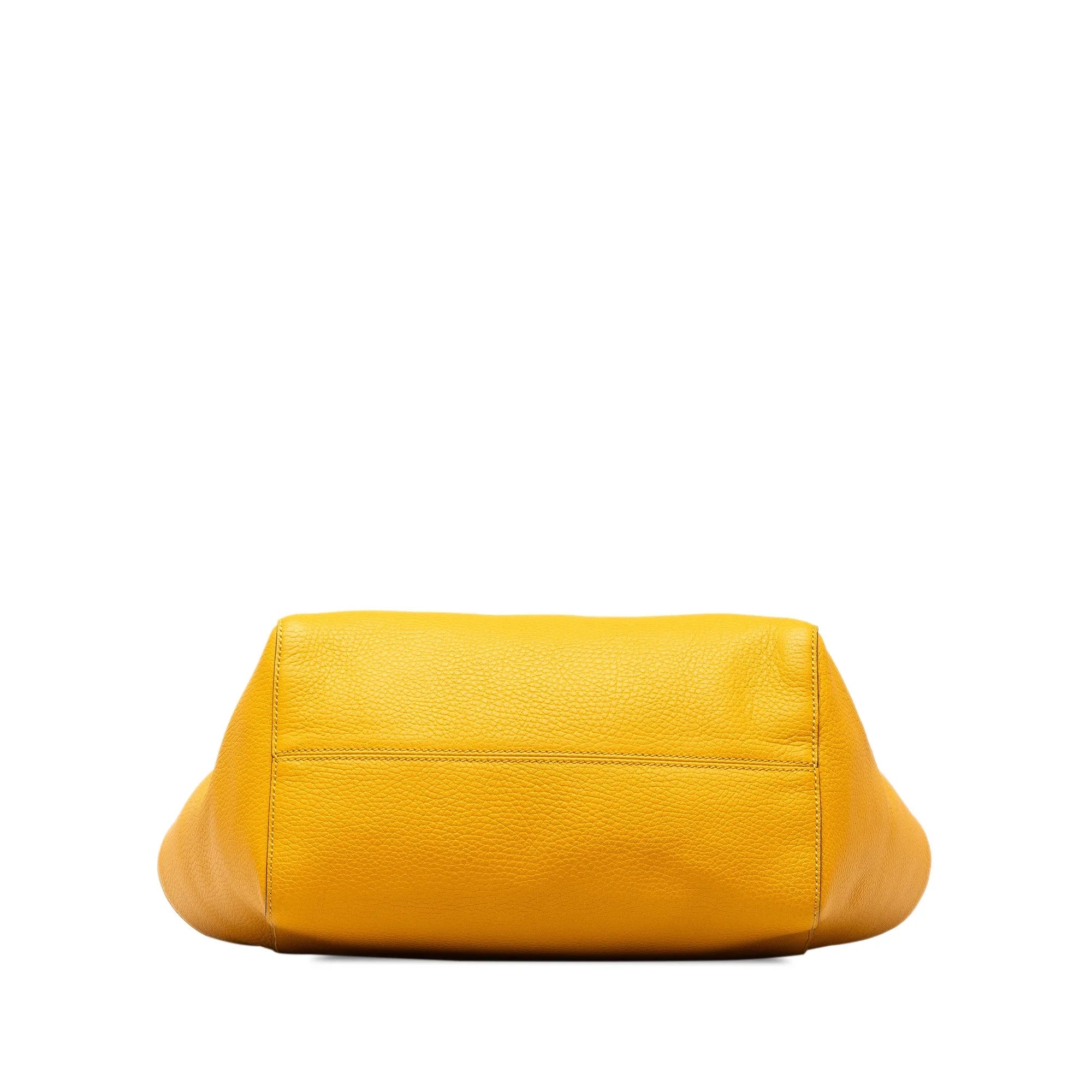 Pre-Owned Authenticated Gucci Medium Swing Tote Calf Leather Yellow Tote Bag Unisex (Good)