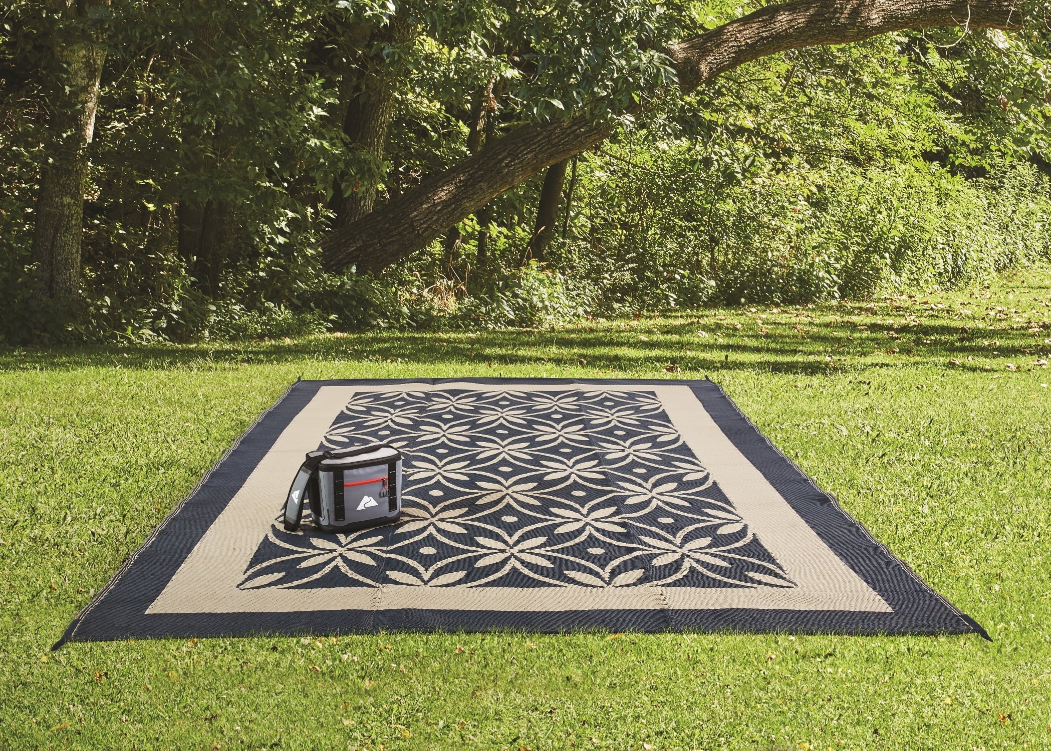 Auto Drive Blue / Tan Flower Design 9x12ft Reversible  Patio Mat, Good for  Patios and Garden