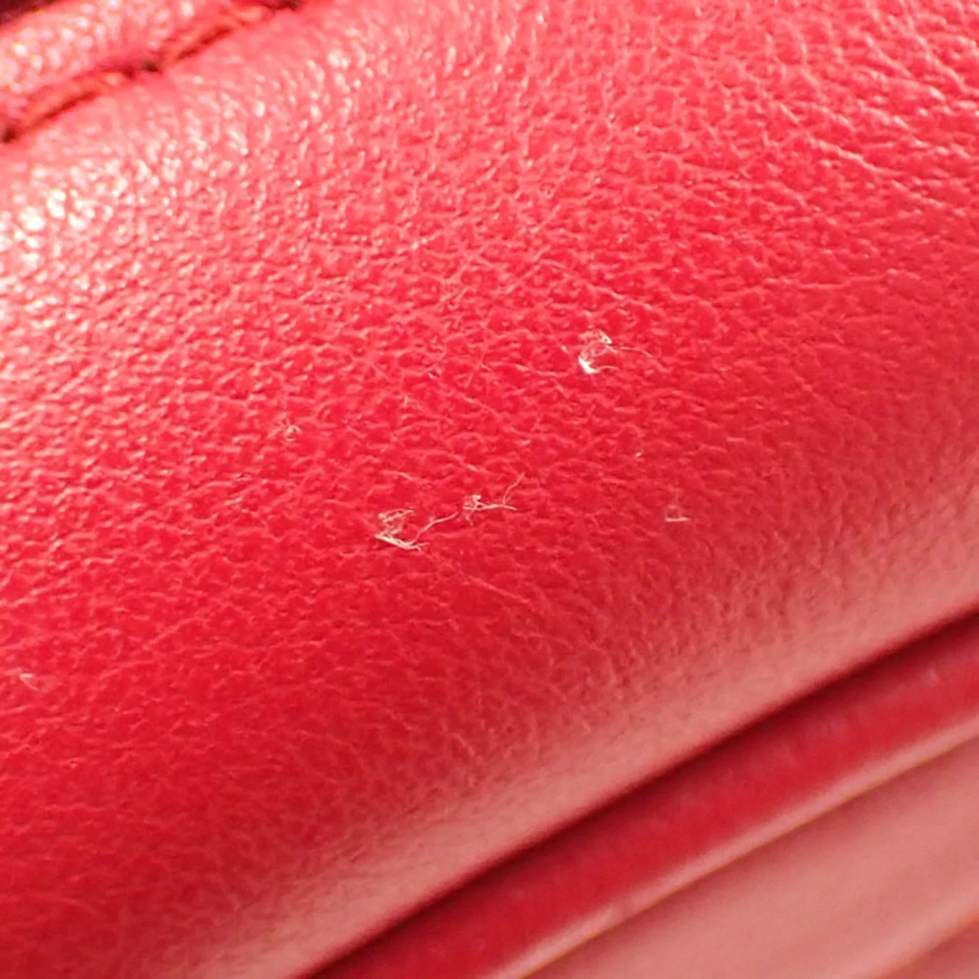 Pre-Owned Gucci Quilted Small Shoulder Bag  Marmont Women's Red Leather 447632 (Good)