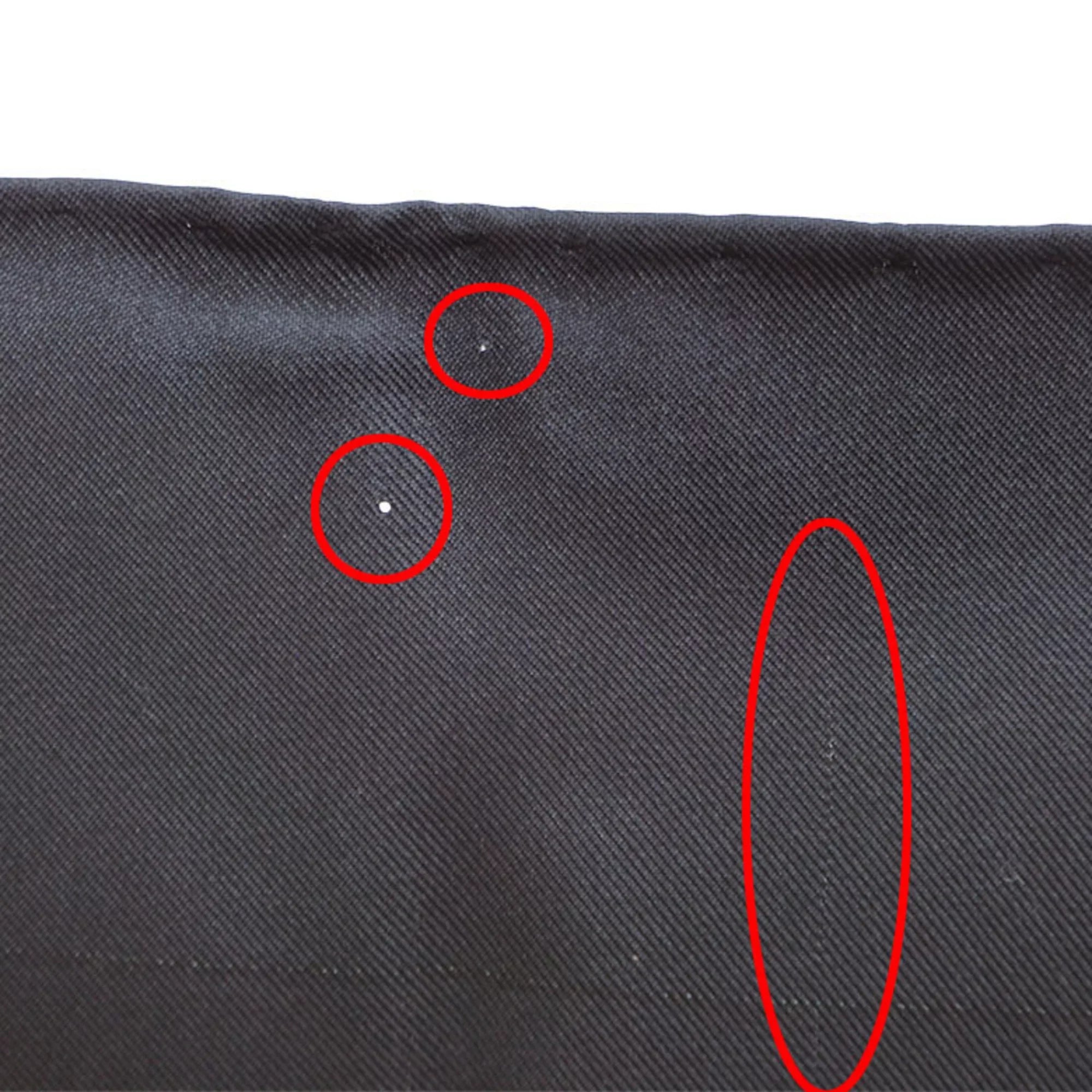 Pre-Owned  Hermes Carre 90 Eperon d'or Golden Spur Pellier Black x Yellow .d'ORiGNY Scarf Muffler (Good)