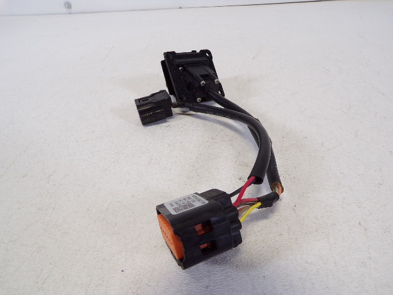 Pre-Owned 15-17 Hyundai Sonata Rear View Backup Camera   (Good)