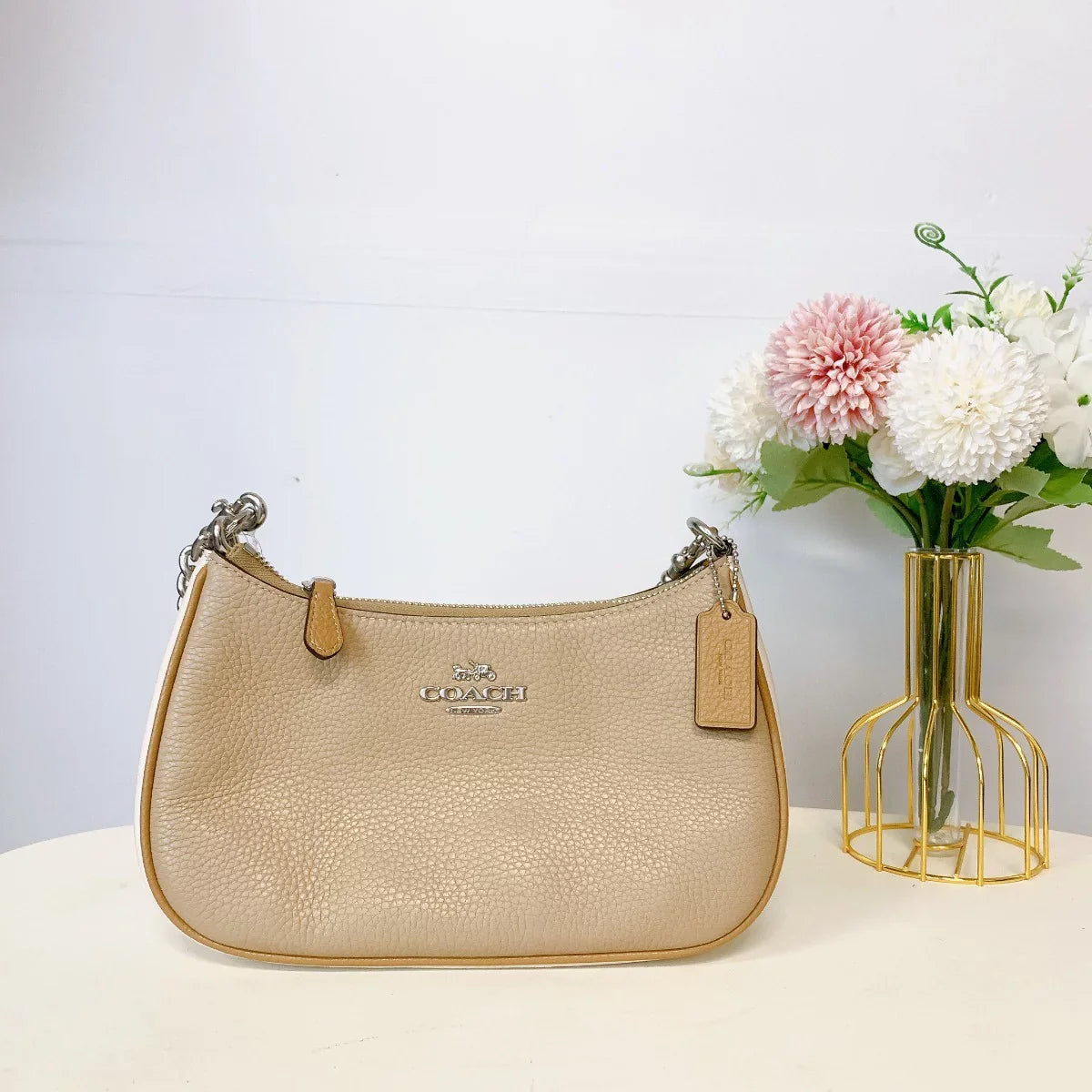 Coach  Teri Shoulder Bag In Colorblock  Silver Sandy Beige Multi