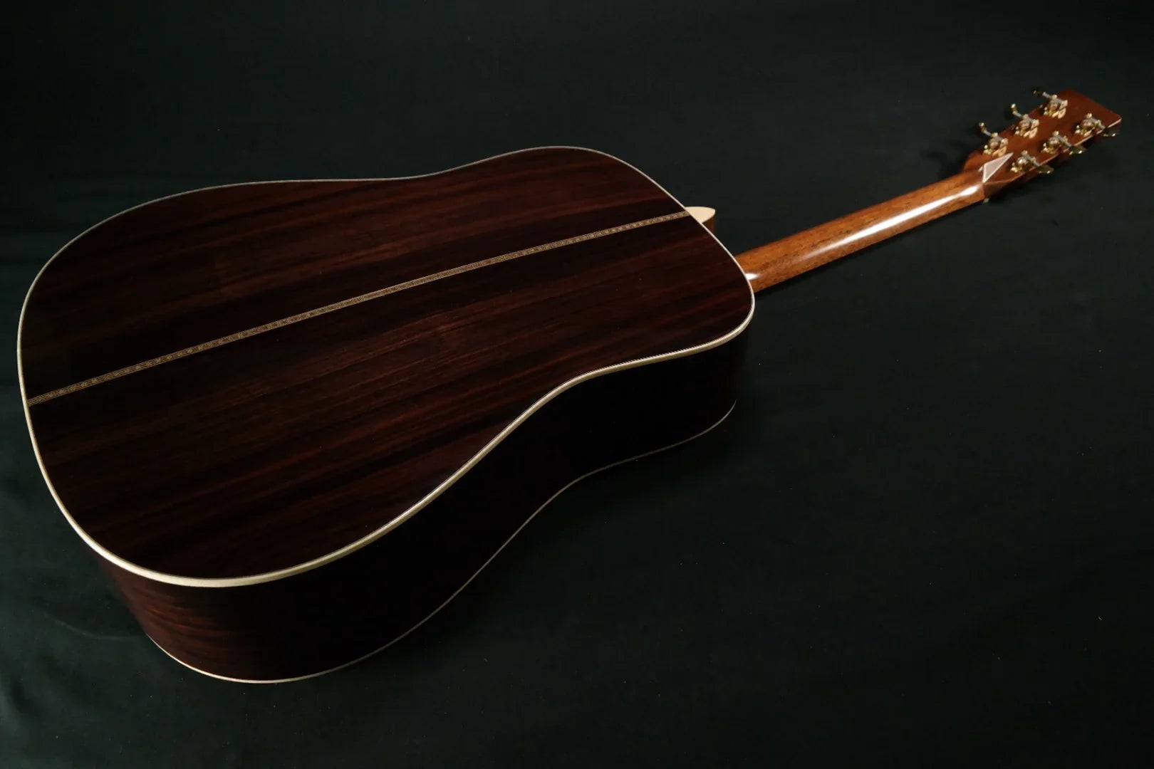 Martin Guitar -28E Modern Deluxe Acoustic-Electric Guitar with Hardshell Gig Case, Sitka Spruce and East Indian Rosewood Construction, -14 Fret and Vintage Deluxe Neck Shape 109