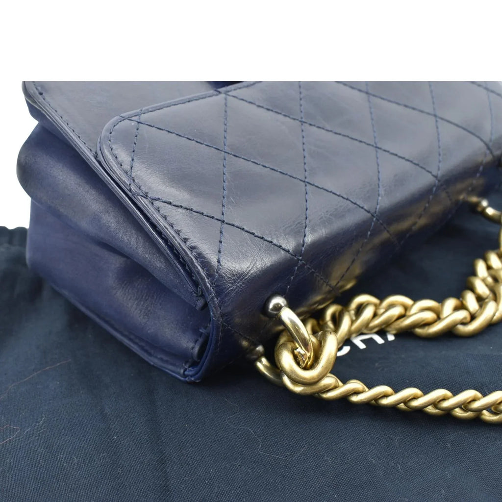 Pre-Owned  Chain Handle  Flap Quilted Leather Shoulder Bag Blue