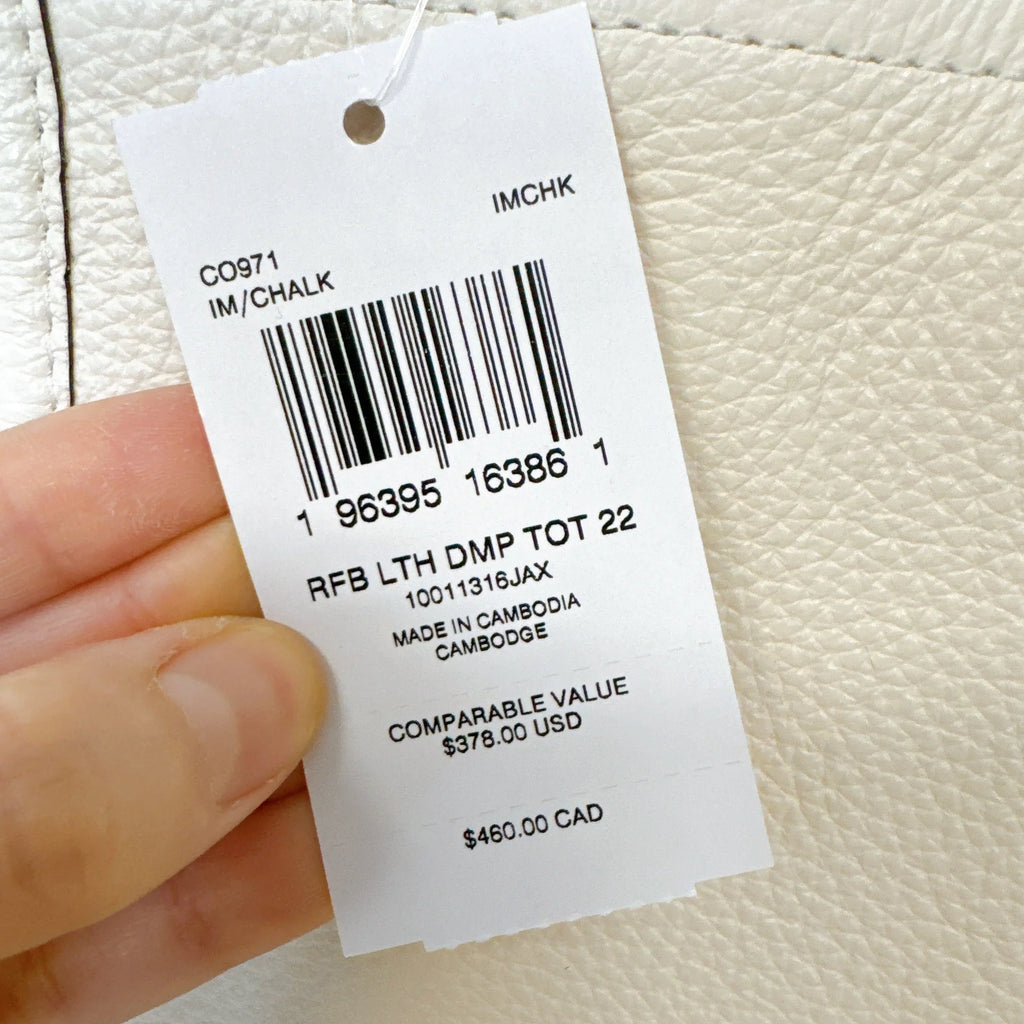 Coach  Dempsey Tote 22  Chalk