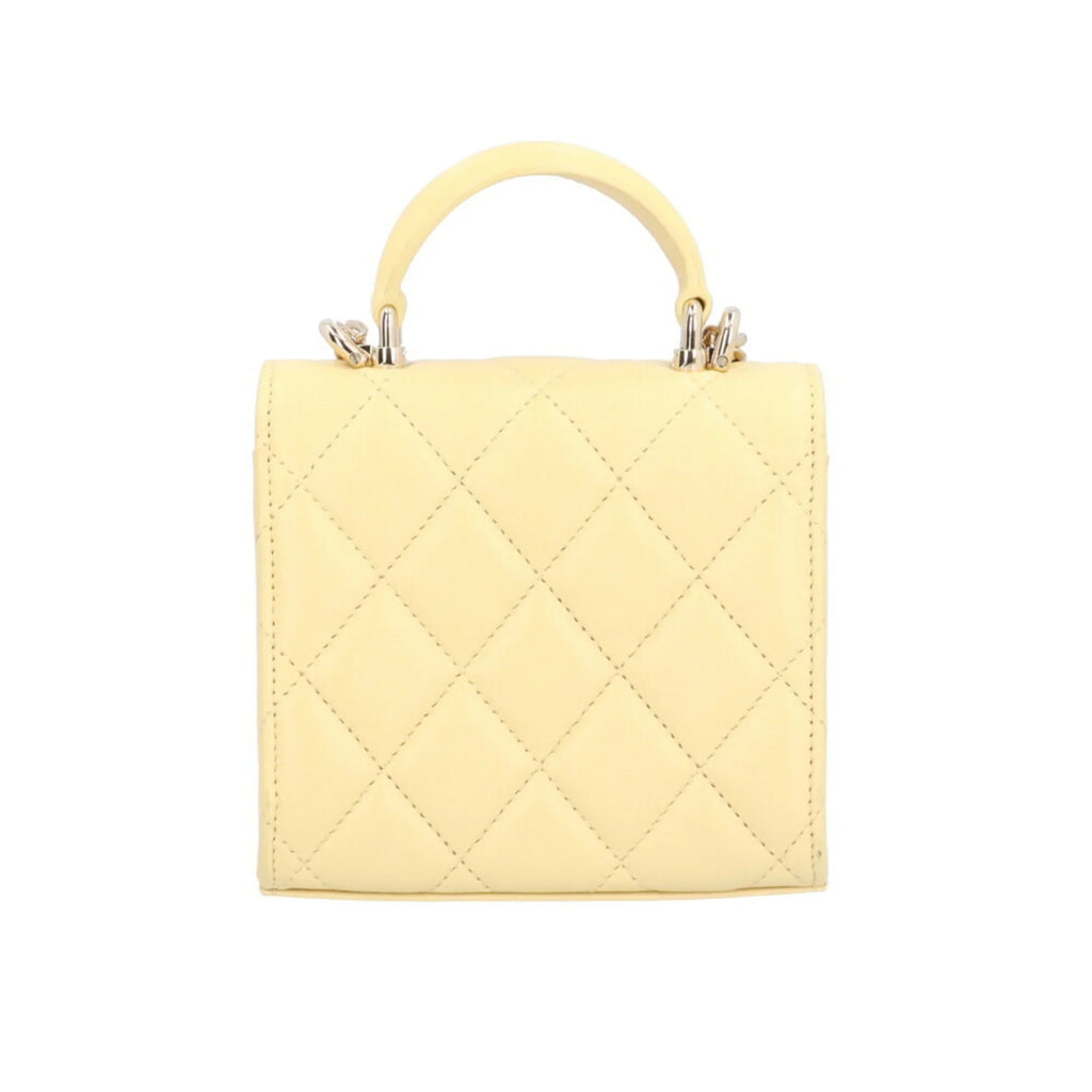 Pre-Owned  Matelasse Shoulder Bag Lambskin  Yellow Women's (Good)