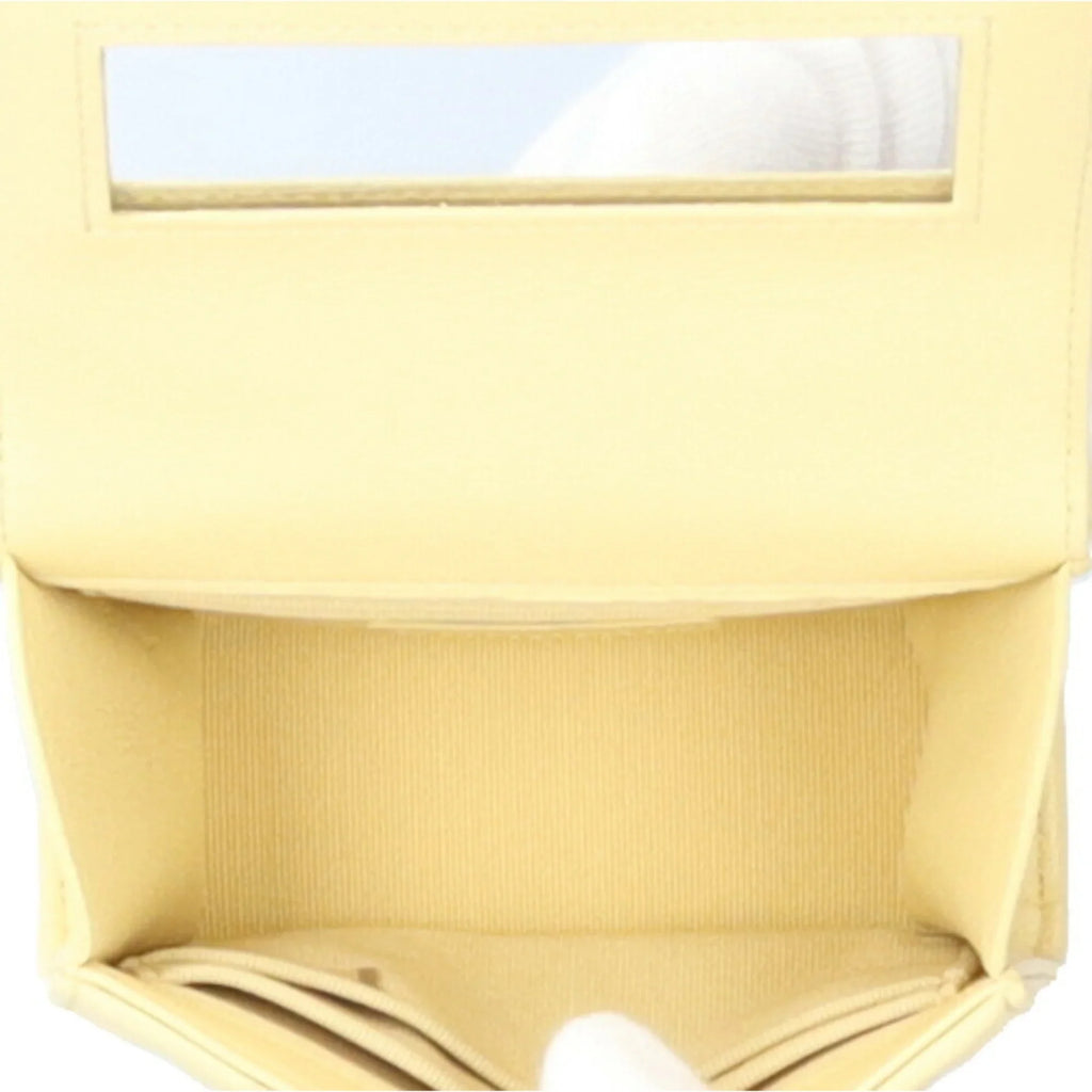 Pre-Owned  Matelasse Shoulder Bag Lambskin  Yellow Women's (Good)