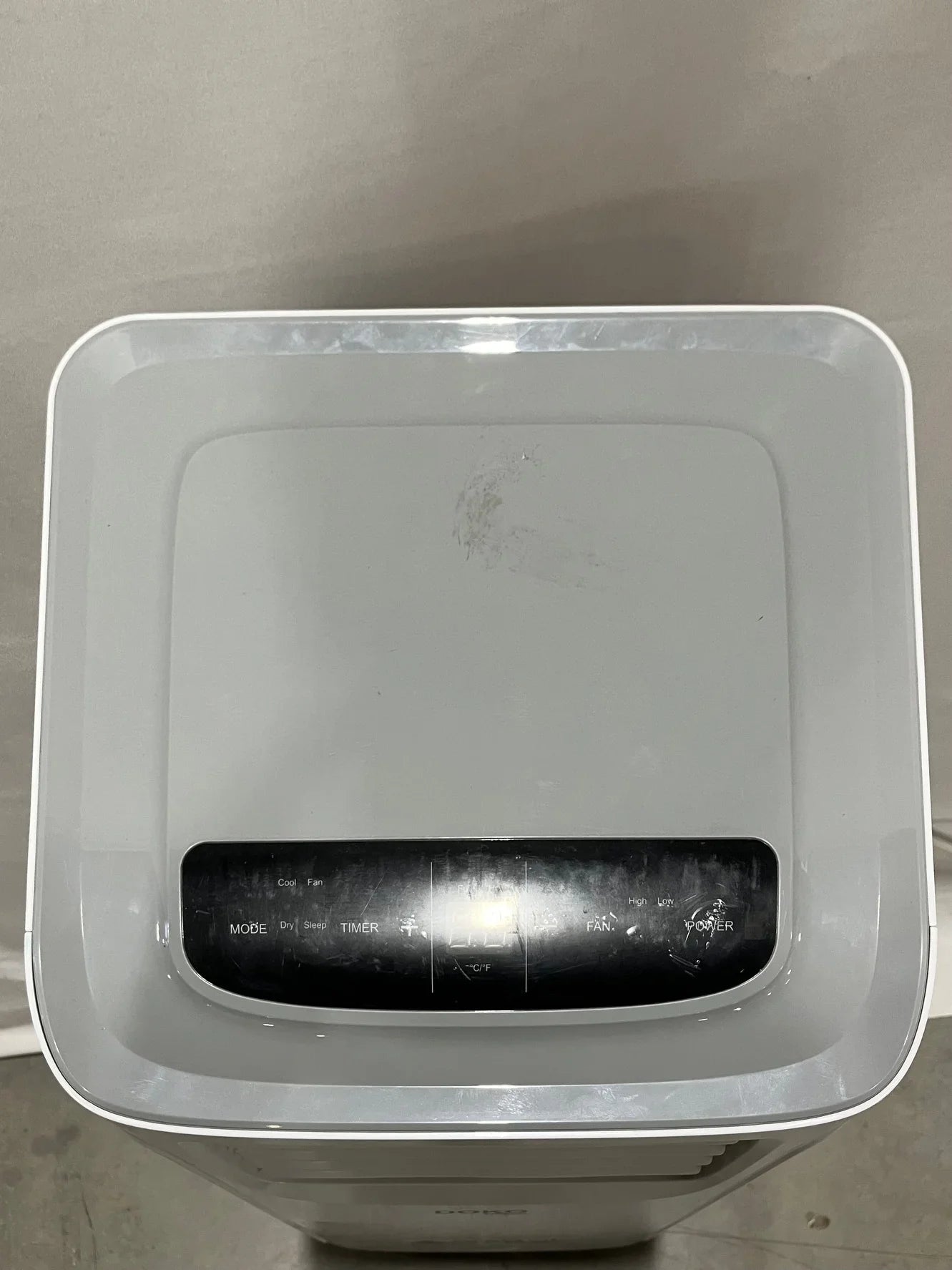 Pre-Owned  Portable Air Conditioners 12000   Dehumidifier -12C -  (Fair)