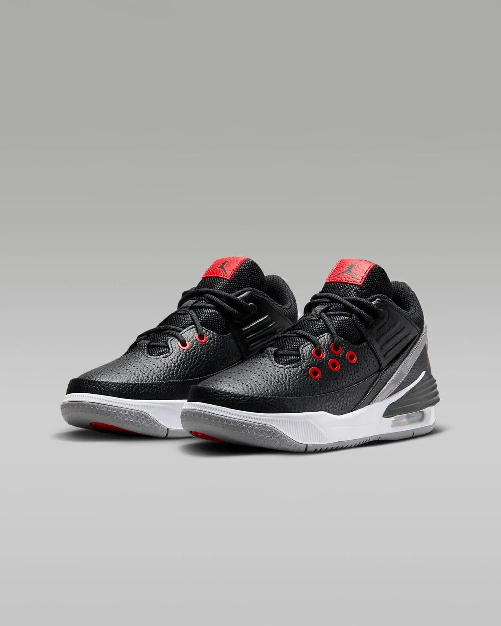 Air Jordan Max Aura 5 -061 Older Kids Black/White Basketball Shoes  (7Y)