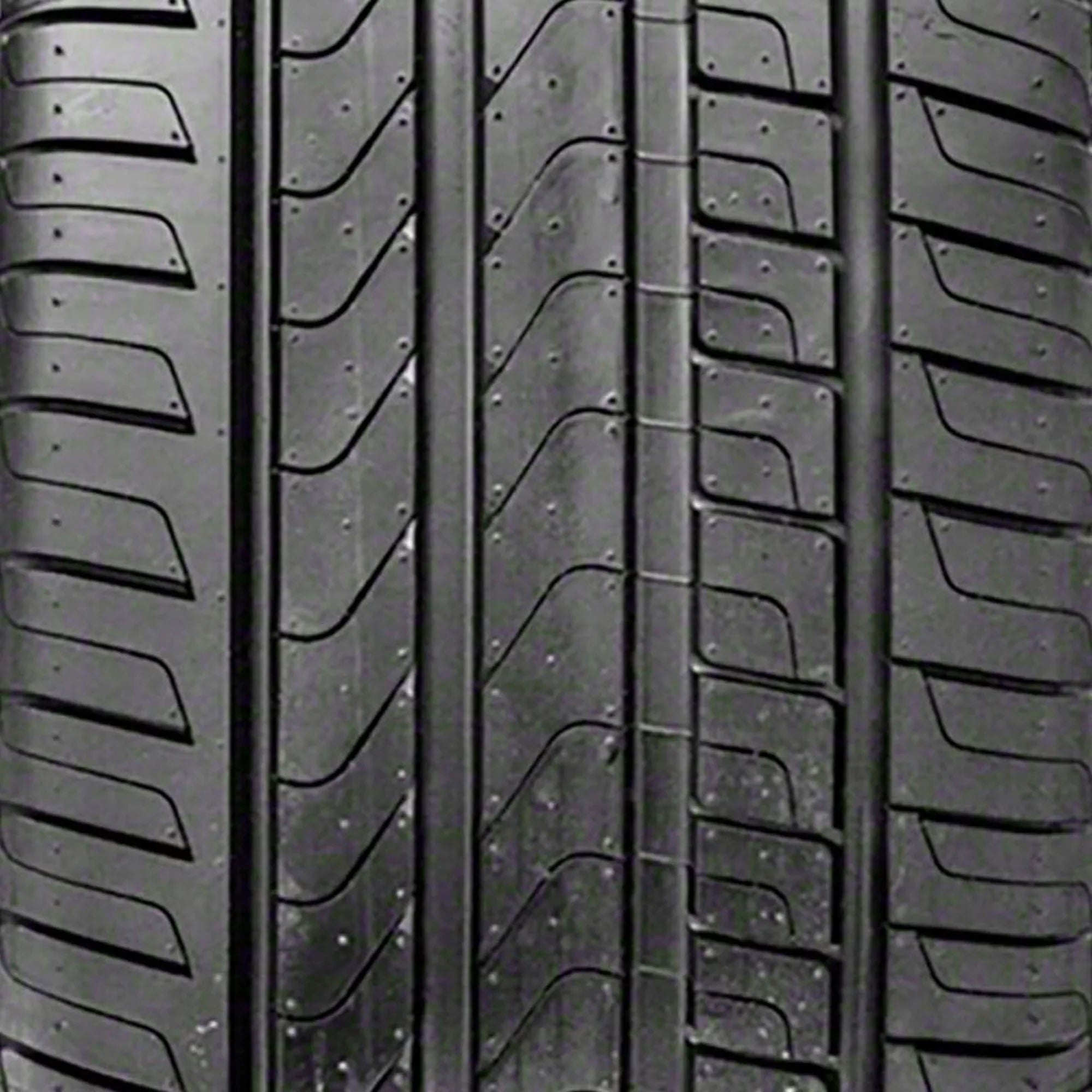 Set of 4 Pirelli   205/50R17 89W Tires Fits: 2017-19 Nissan Sentra  Turbo, 2013-16 Nissan Sentra