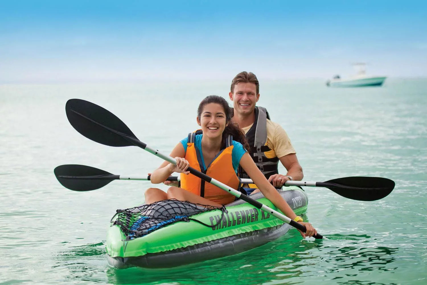 Intex Challenger  2-Person Inflatable Sporty Kayak + Oars And Pump (3 Pack)