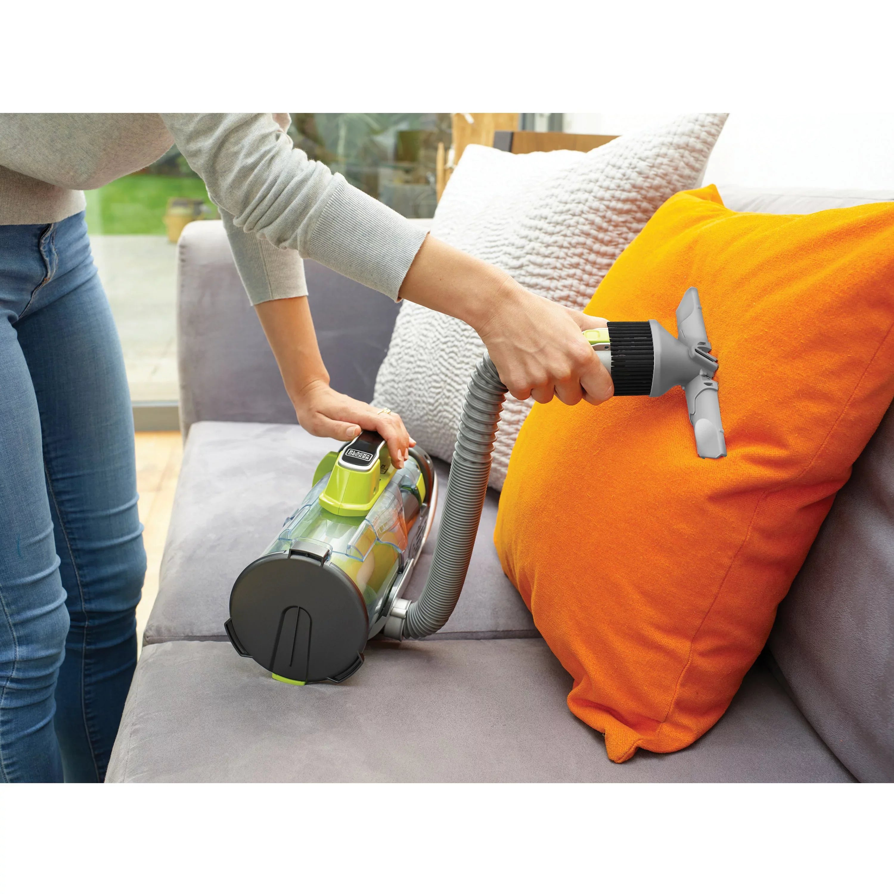 Black & Decker  Cordless 2in1 Anti-Allergen Vacuum